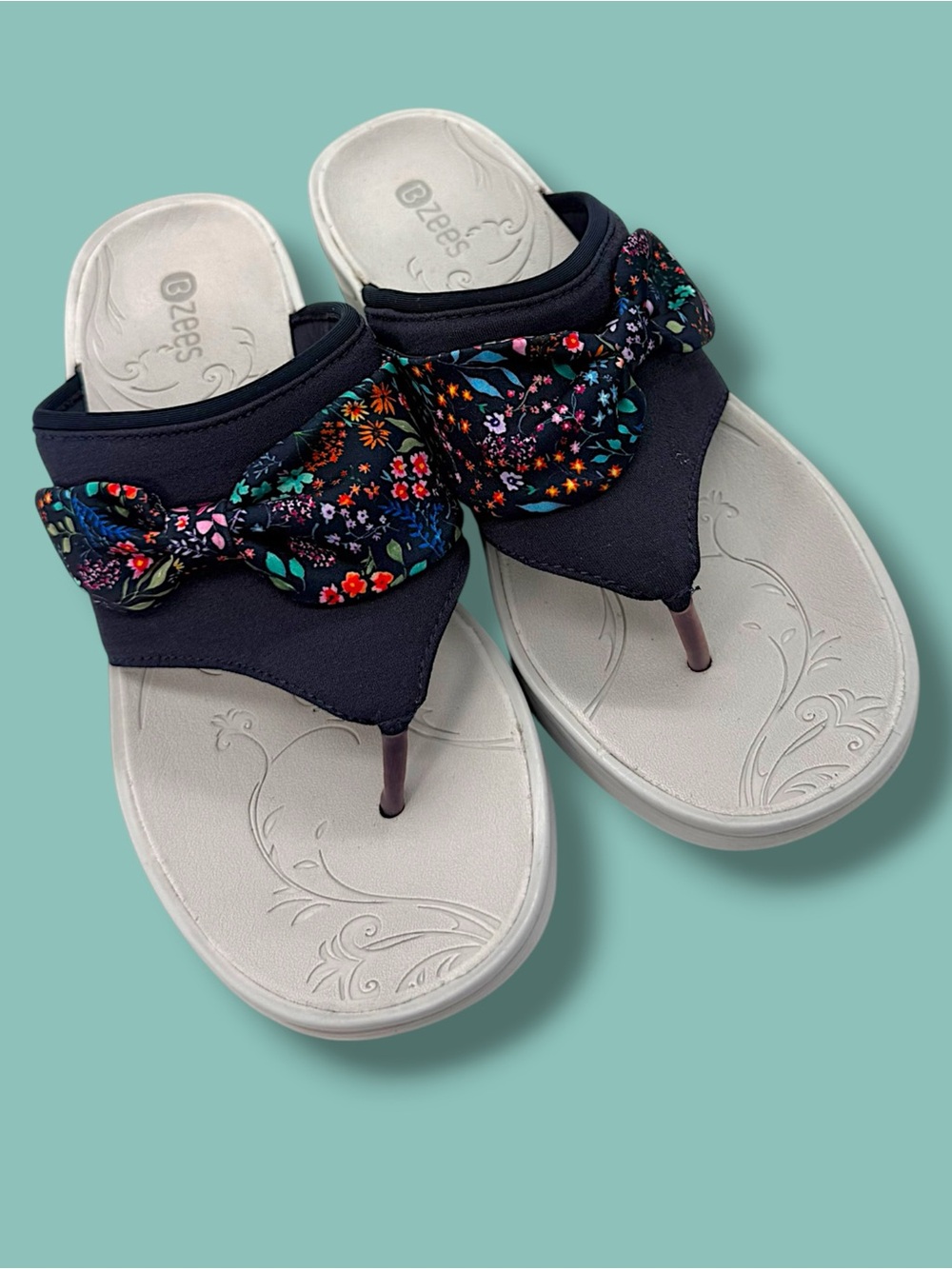BZees Dancing Queen Floral Wedge Sandals – Cloud 9 Comfort! 🌸✨ - Picture 3 of 10